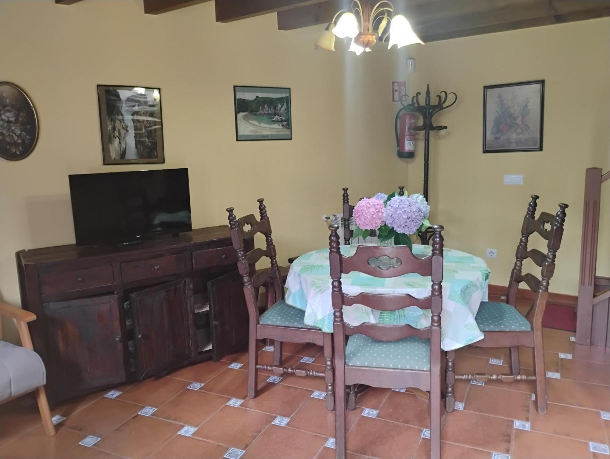 Casa Rural Casa Azul Villa Villahormes Ngoại thất bức ảnh